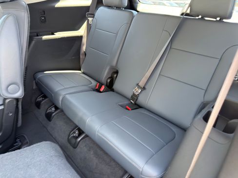 Used 2019 Chevrolet Traverse Premier w/ Driver Confidence II Package FWD image 20