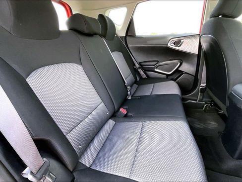 Used 2023 Kia Soul LX w/ Option Group 015 FWD image 25