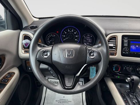 Used 2016 Honda HR-V LX image 24