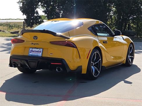 Used 2022 Toyota Supra Premium w/ Driver Assist Package image 8