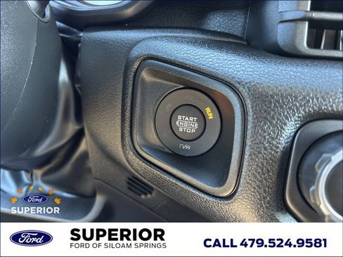 Used 2025 Jeep Gladiator Nighthawk image 25