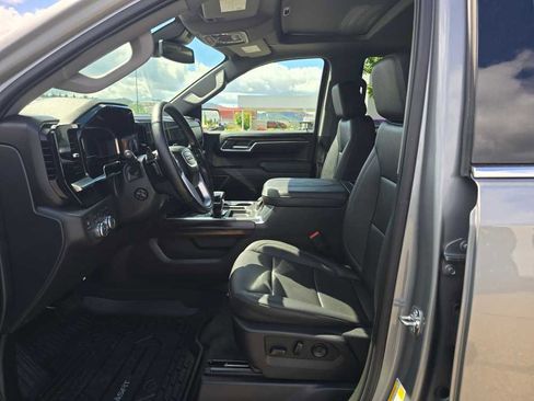 Used 2025 GMC Sierra 1500 SLT w/ SLT Premium Plus Package AWD/4WD image 9