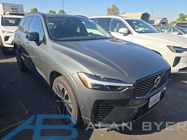 Used 2026 Volvo XC60 B5 Plus AWD/4WD image 1