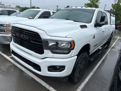 Used 2021 RAM 2500 Big Horn w/ Night Edition AWD/4WD image 2