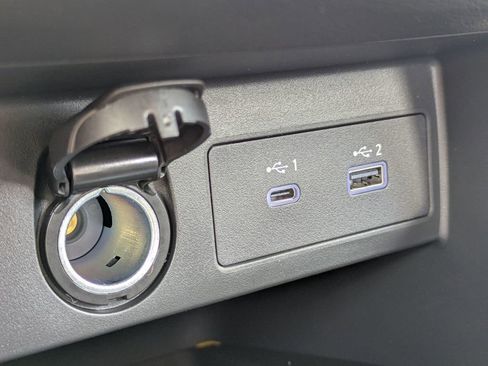 New 2025 Nissan Versa SR w/ Trunk Package image 25