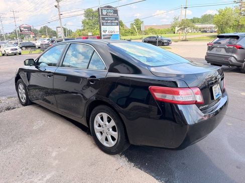 Used 2011 Toyota Camry LE w/ LE Extra-Value Pkg FWD image 5