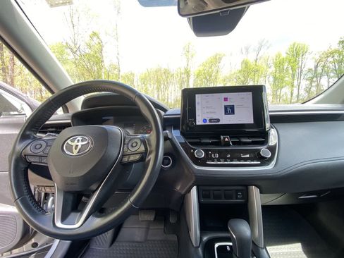 Certified 2023 Toyota Corolla Cross LE w/ Moonroof Package AWD/4WD image 22