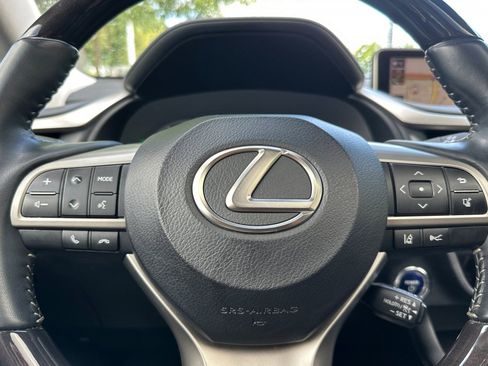 Used 2017 Lexus RX 450h AWD image 30