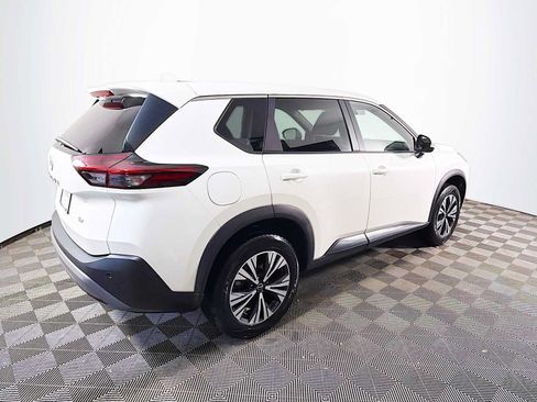 Certified 2023 Nissan Rogue SV FWD image 4