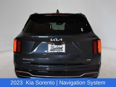 Used 2023 Kia Sorento SX AWD/4WD image 6