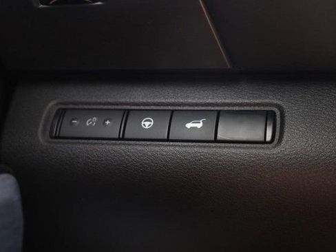 Certified 2025 Nissan Pathfinder SL w/ SL Premium Package FWD image 25