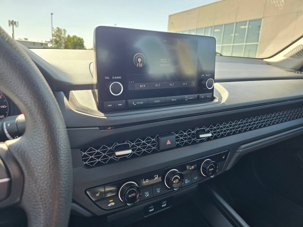 Used 2025 Honda Accord SE image 21