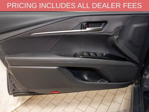 Used 2025 Toyota Camry LE w/ Convenience Package FWD image 11
