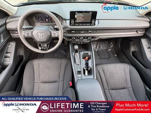 Used 2023 Honda Accord EX image 17
