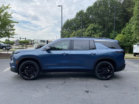 Used 2026 Chevrolet Traverse LT FWD image 6