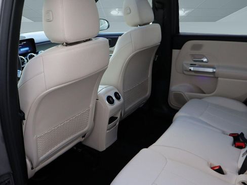 Certified 2025 Mercedes-Benz GLB 250 image 13
