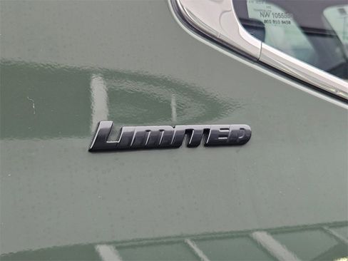 Used 2022 Toyota Tundra Limited image 36