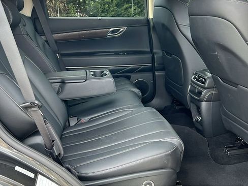 Used 2024 Genesis GV80 2.5T image 13