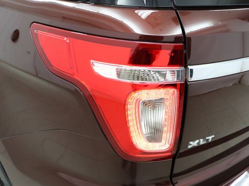 Used 2012 Ford Explorer XLT image 26