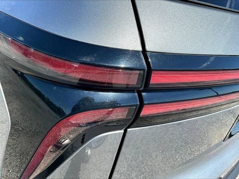Used 2025 Chevrolet Traverse LT w/ Enhanced Driving Package AWD/4WD image 27
