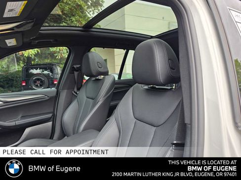 Used 2024 BMW X3 M40i w/ Parking Assistance Package AWD/4WD image 25