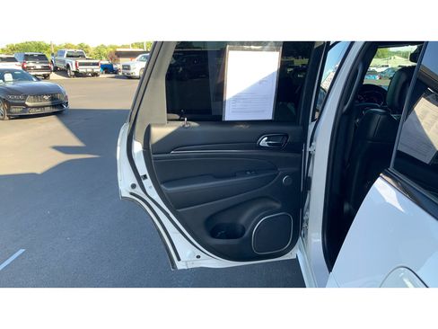Used 2019 Jeep Grand Cherokee High Altitude AWD/4WD image 15