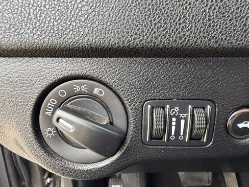 Used 2022 Dodge Charger SXT w/ Blacktop Package RWD image 16