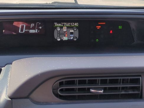 Used 2016 Toyota Prius C One image 20