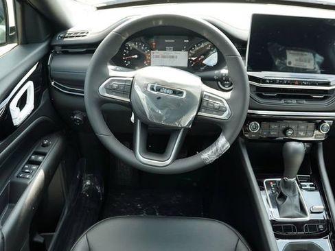 New 2025 Jeep Compass Limited w/ Sun & Sound Group image 12