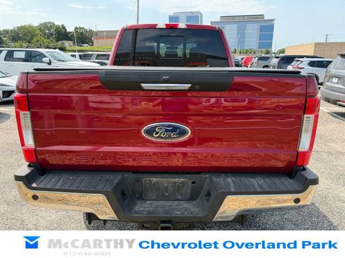 Used 2019 Ford F250 Lariat w/ Chrome Package AWD/4WD image 4