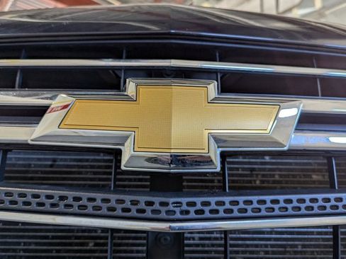 Used 2020 Chevrolet Traverse LT image 53