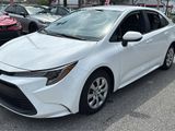 Used 2023 Toyota Corolla LE image 3