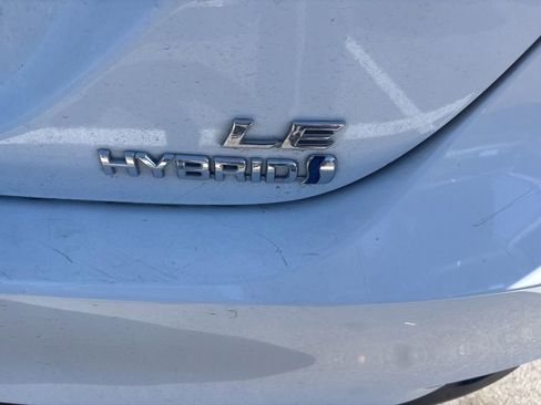 Used 2021 Toyota Camry LE FWD image 4
