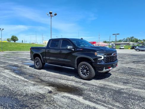 Used 2025 Chevrolet Silverado 1500 ZR2 w/ Technology Package AWD/4WD image 4