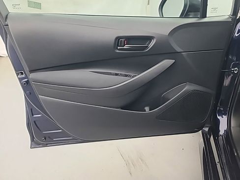 Used 2025 Toyota Corolla LE image 8