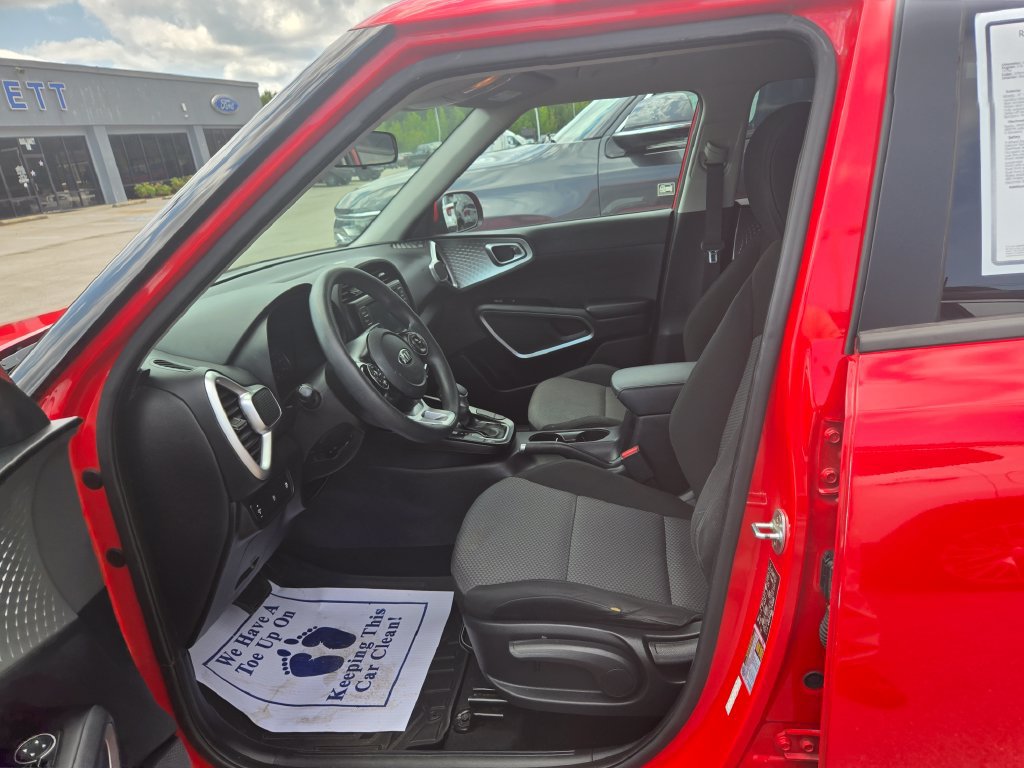 Used 2020 Kia Soul LX FWD image 7