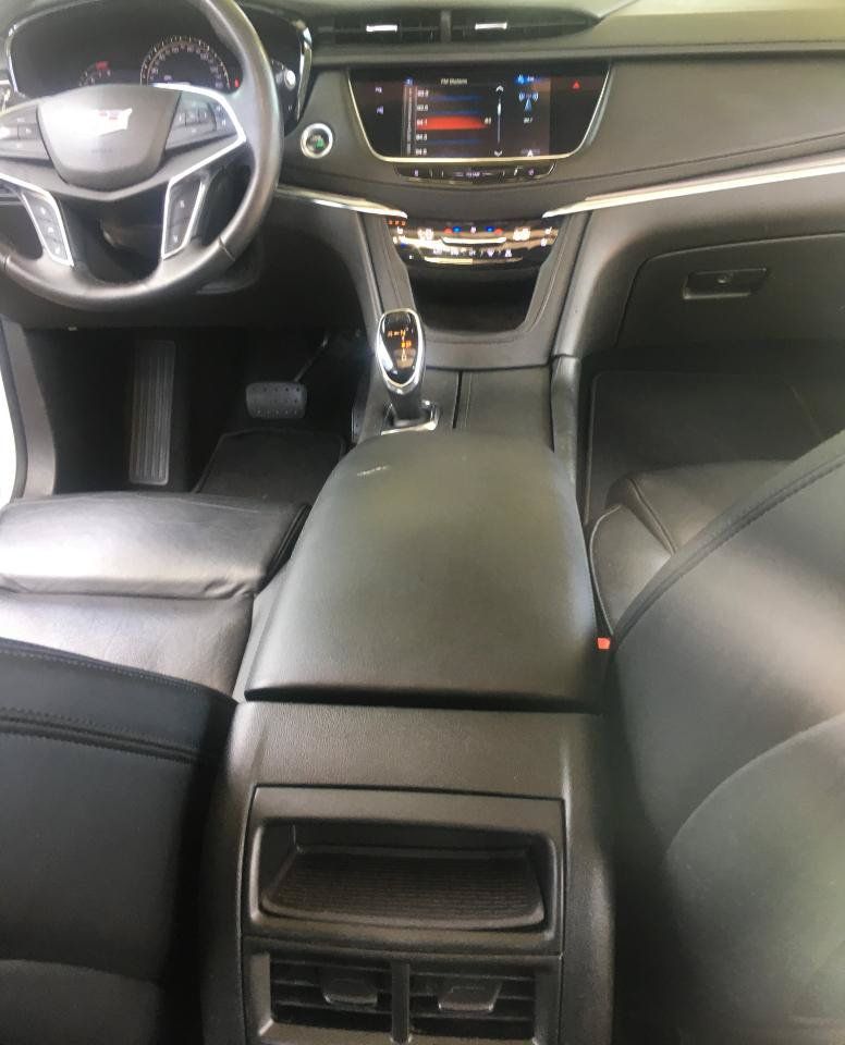 Used 2017 Cadillac XT5 Premium Luxury w/ Driver Assist Package FWD image 22