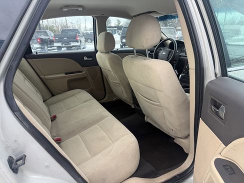 Used 2008 Ford Taurus SEL image 18