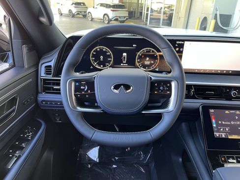 Used 2026 INFINITI QX80 4WD image 17