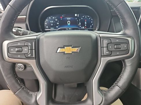 Used 2022 Chevrolet Suburban LT w/ LT Signature Package AWD/4WD image 21
