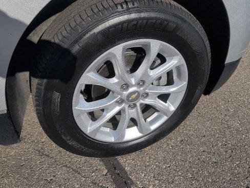 Used 2020 Chevrolet Equinox LT FWD image 11