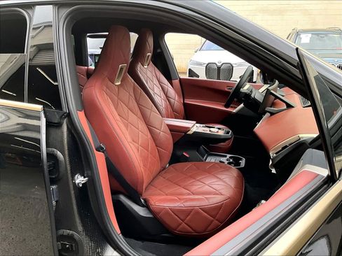 Used 2023 BMW iX M60 w/ Executive Package AWD/4WD image 10