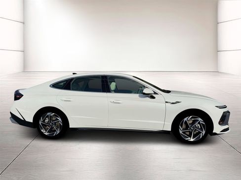 New 2026 Hyundai Sonata SEL image 9