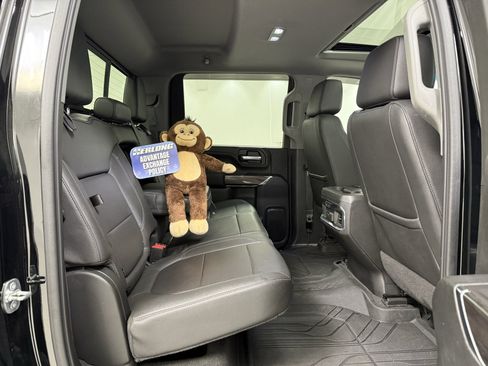 Used 2021 Chevrolet Silverado 2500 LTZ w/ LTZ Plus Package image 38