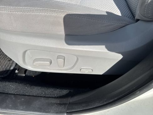 Used 2016 Subaru Forester 2.5i Premium w/ Popular Package #2 image 16