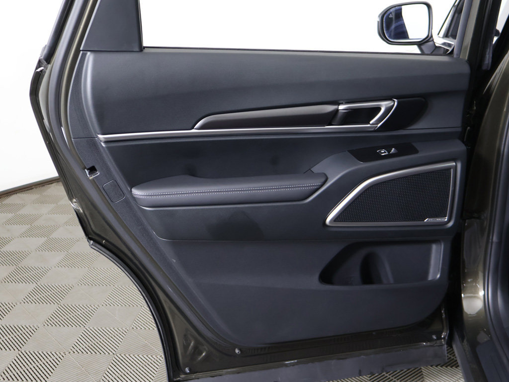 Certified 2025 Kia Telluride S FWD image 28