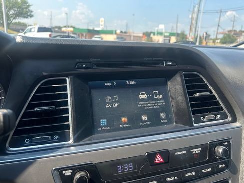 Used 2016 Hyundai Sonata SE FWD image 20