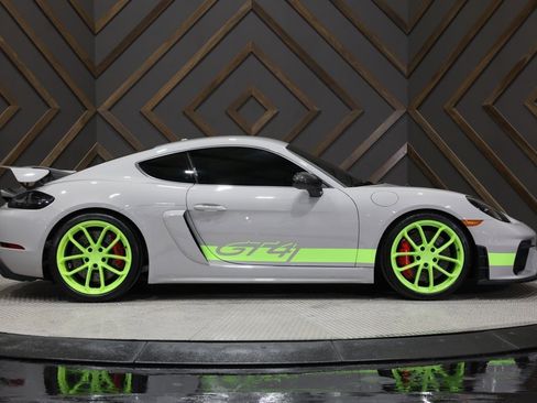 Used 2021 Porsche 718 Cayman GT4 w/ Light Design Package image 18