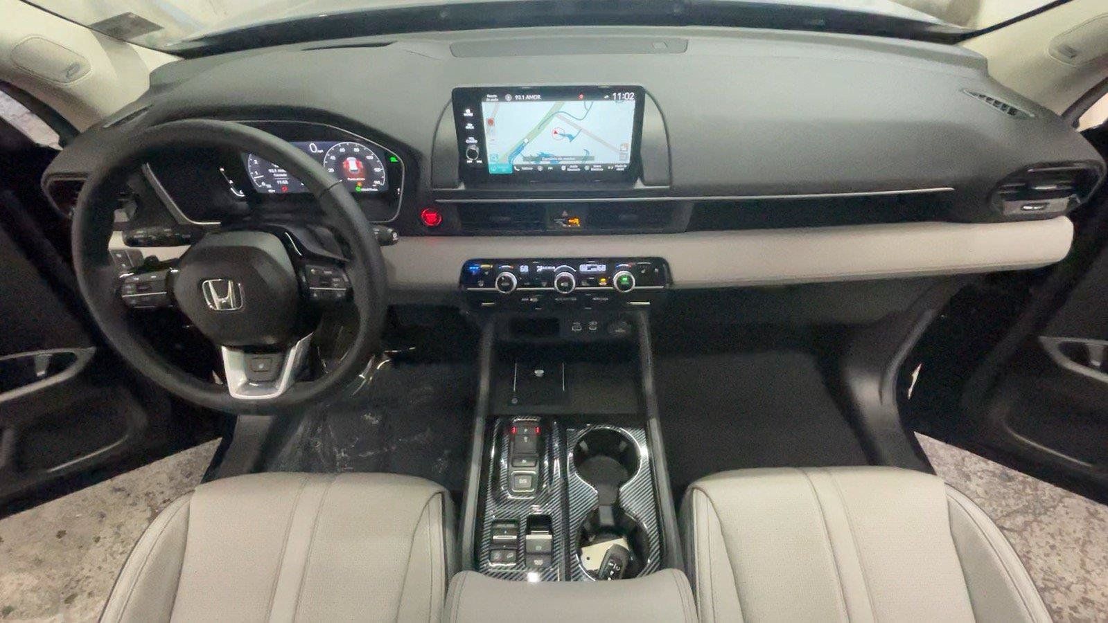 Used 2025 Honda Pilot Elite image 28