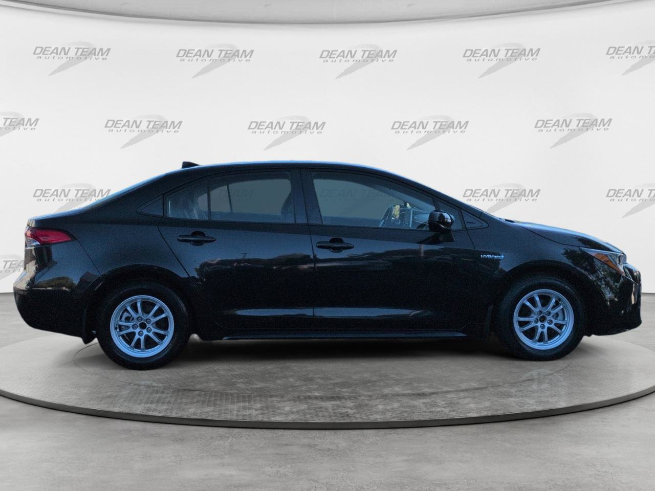 Used 2020 Toyota Corolla LE FWD image 8